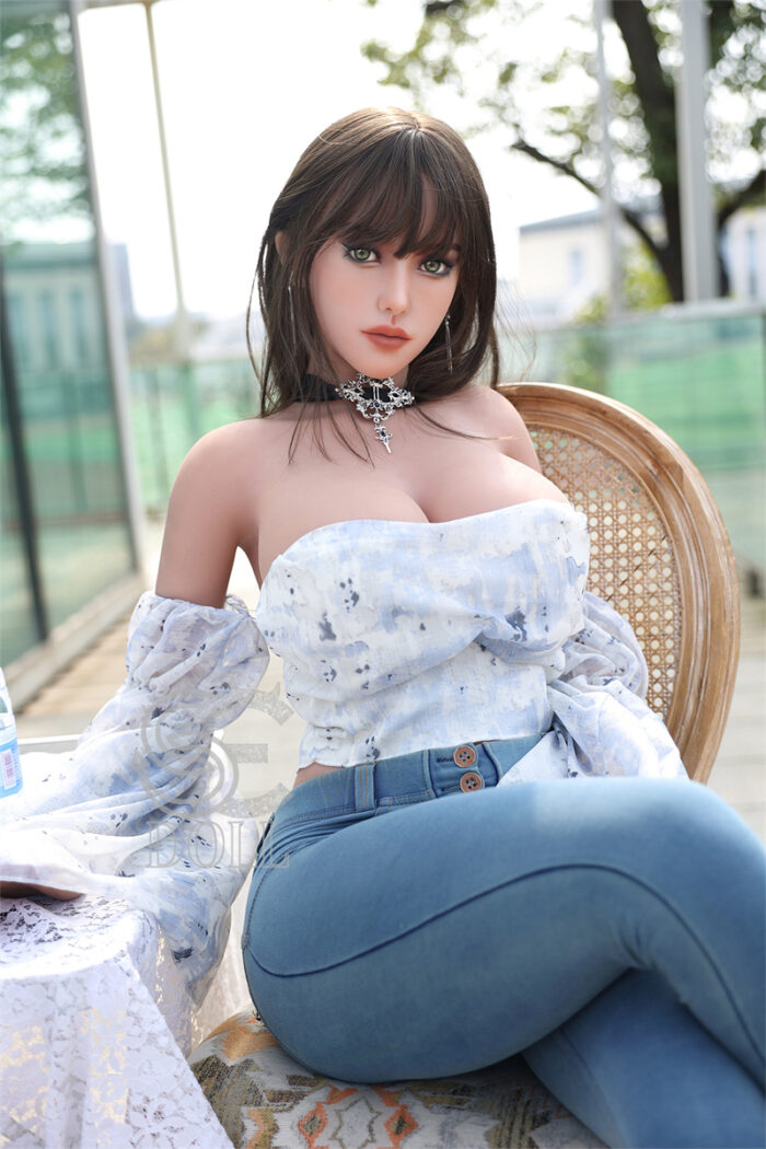 157cm 5ft2″ h cup sex doll queena. E 4